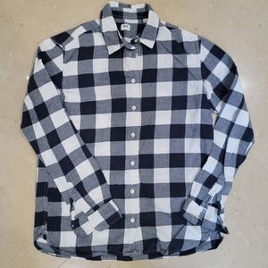 Uniqlo Navy and White Plaid Casual Shirt